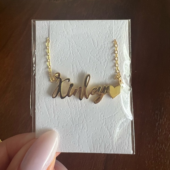 Name necklace - new - Picture 1 of 3